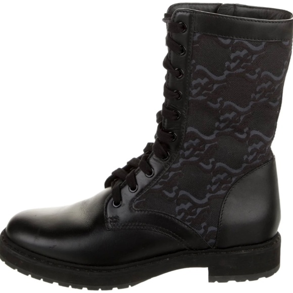 Fendi Kaligraphy Accent Leather boots - Picture 1 of 4